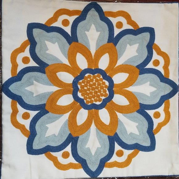 45cm x 45cm Floral Embroidery Cushion Cover Linen - Picture 1 of 6